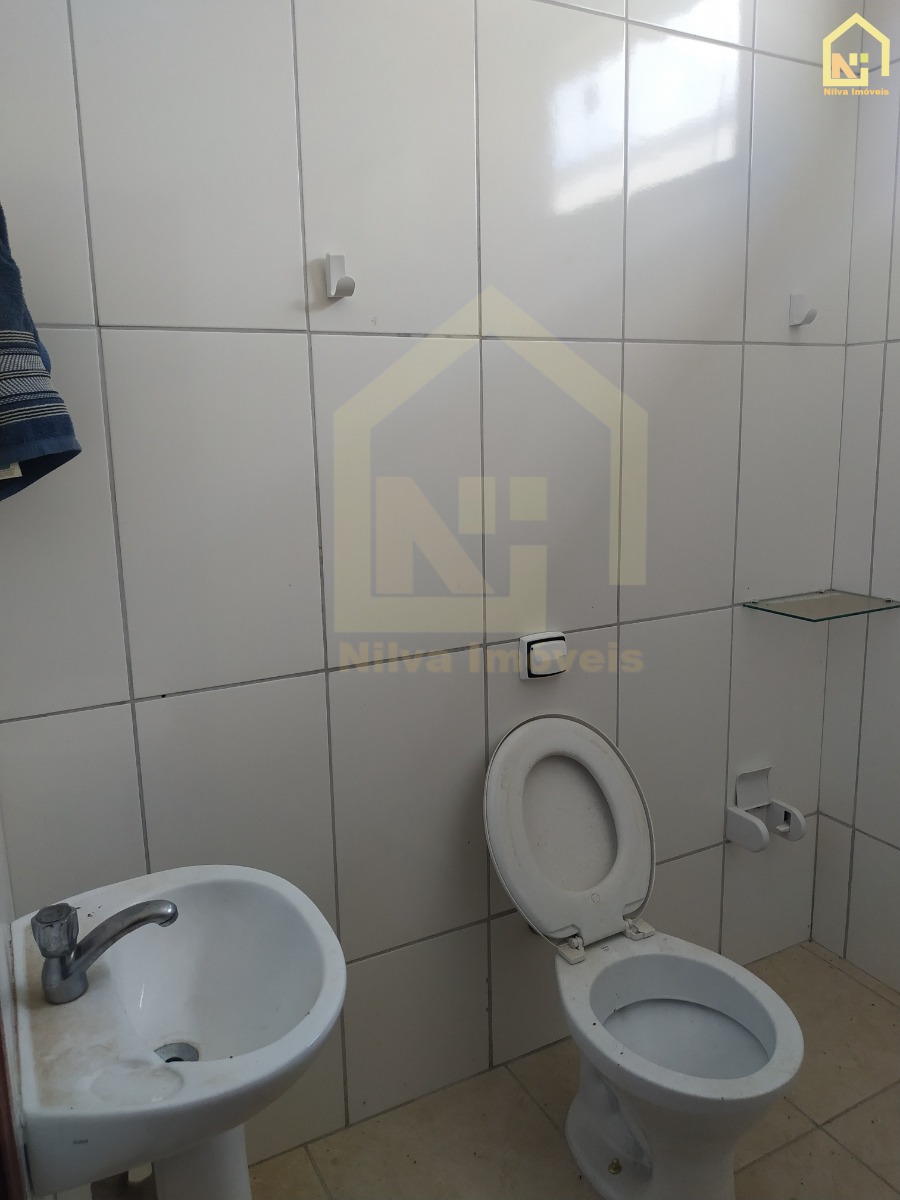 Imagens do imóveis Casa (Padrão), com 2 quartos e 2 banheiros à Venda, 16 m² em Vargem Grande do Sul/SP