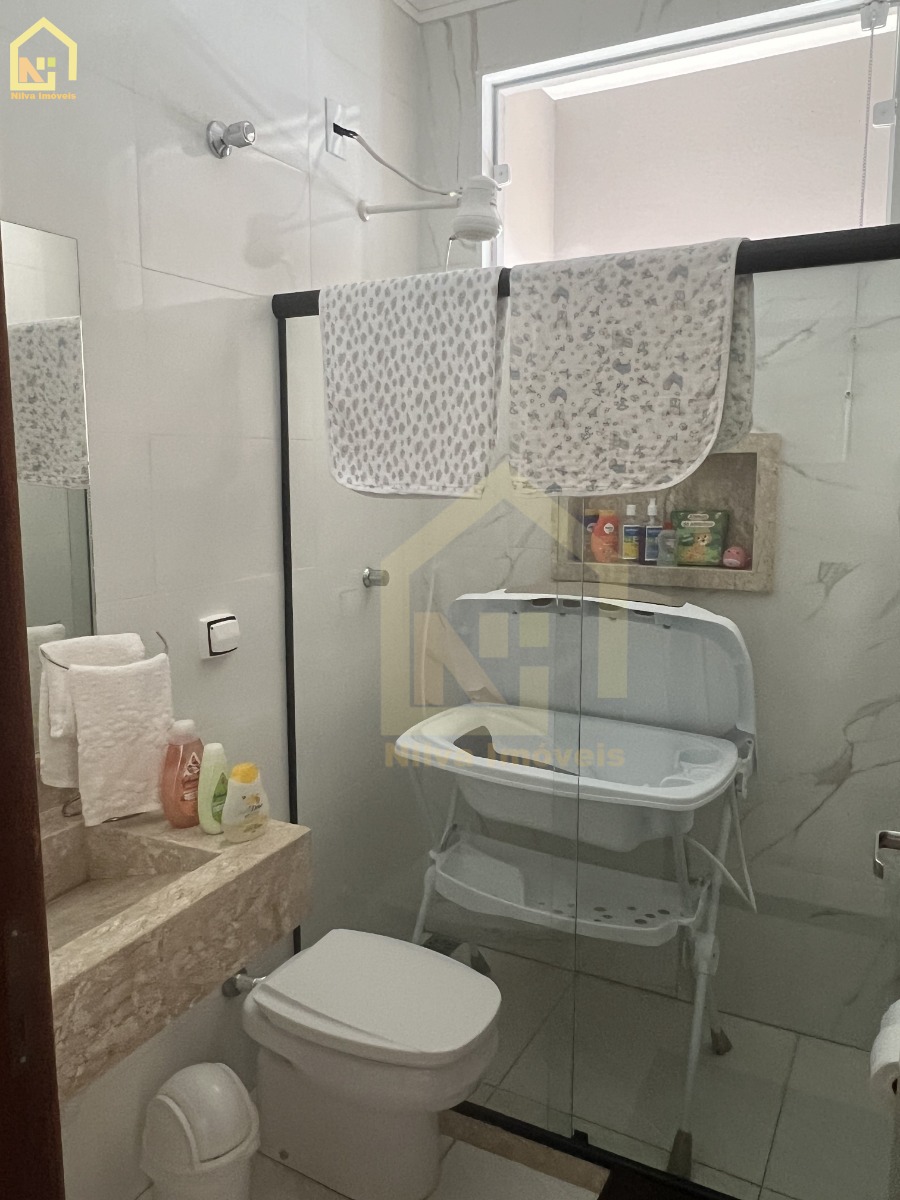 Imagens do imóveis Casa (Padrão), com 1 quartos e 2 banheiros à Venda, 160 m² em Vargem Grande do Sul/SP