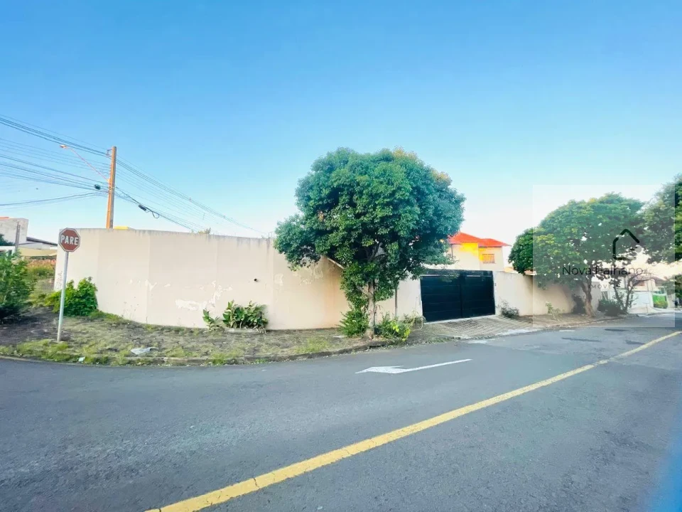 Imagens do imóveis À Venda Sobrado Residencial Londrina