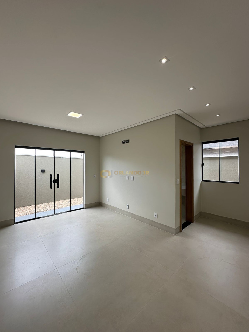 Imagens do imóveis Casa Nova Próxima à Havan