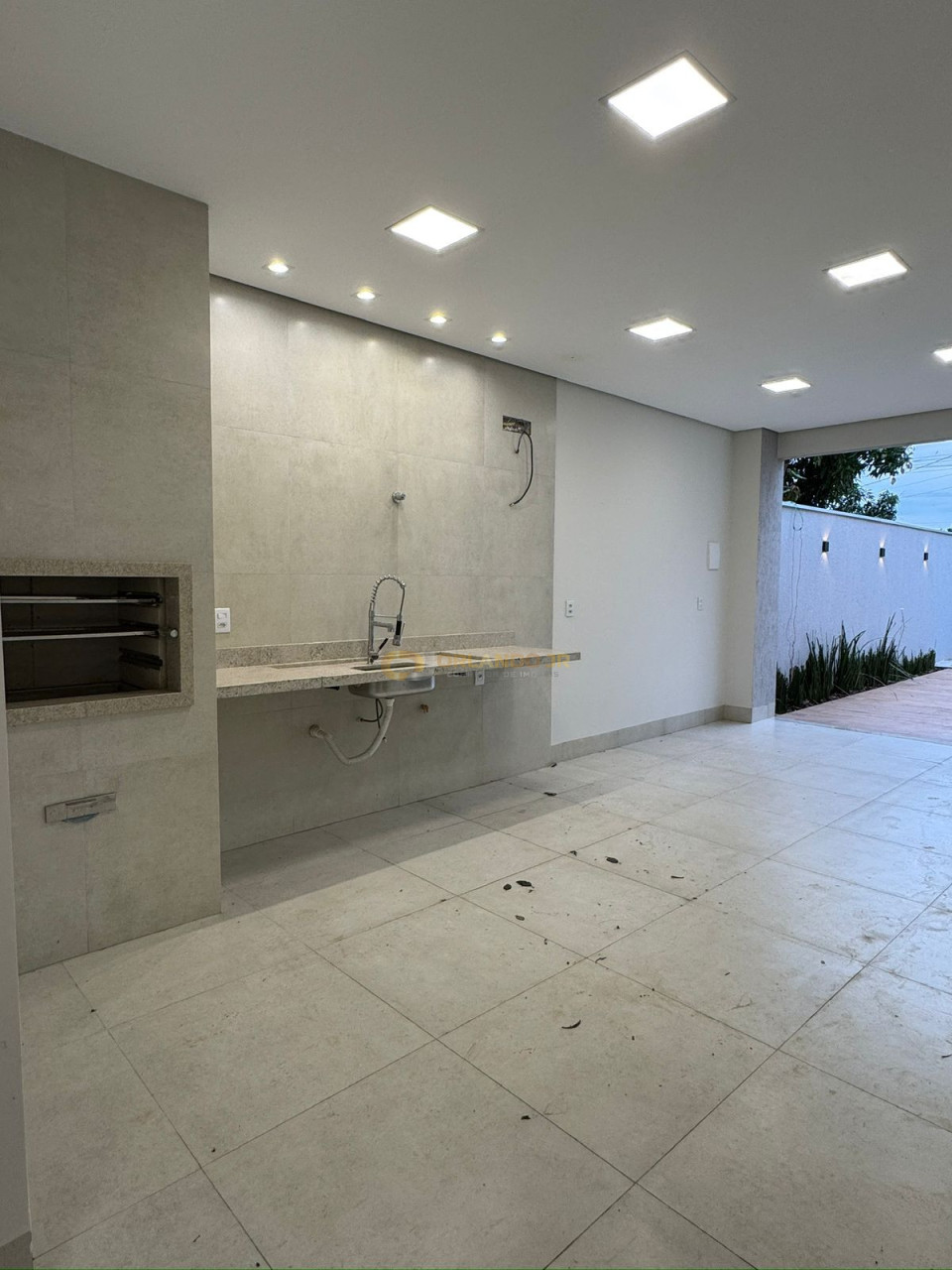 Imagens do imóveis CASA TÉRREA – 1203 SUL | OPORTUNIDADE!