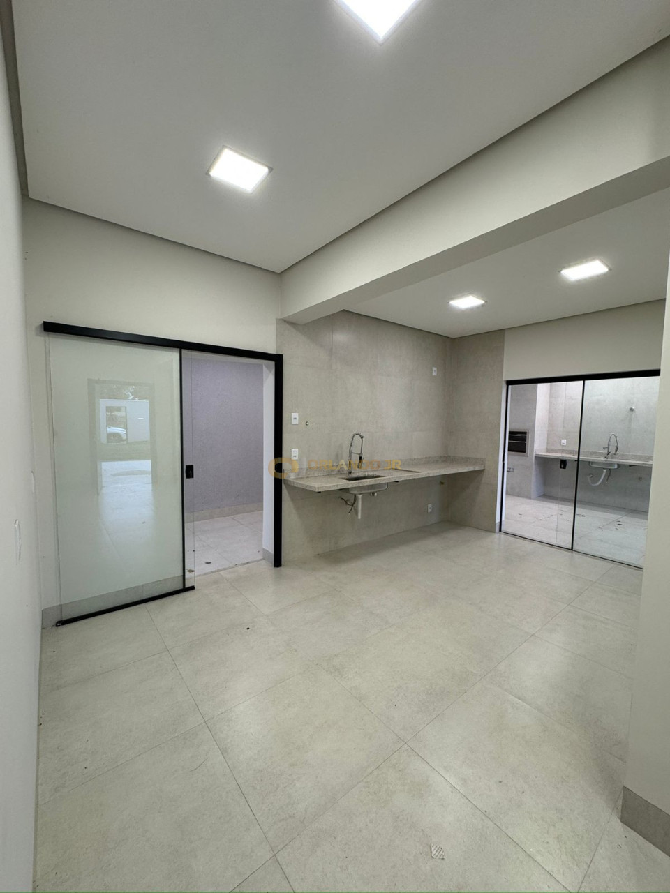 Imagens do imóveis CASA TÉRREA – 1203 SUL | OPORTUNIDADE!