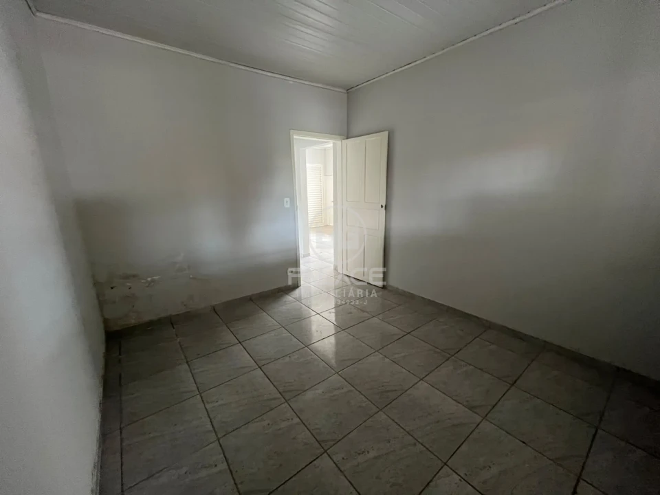 CASA PARA ALUGAR COM 3 QUARTOS NA VILA REZENDE / PIRACICABA