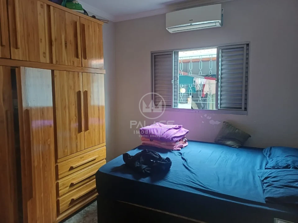 Casa a Venda no Bairro Jupiá