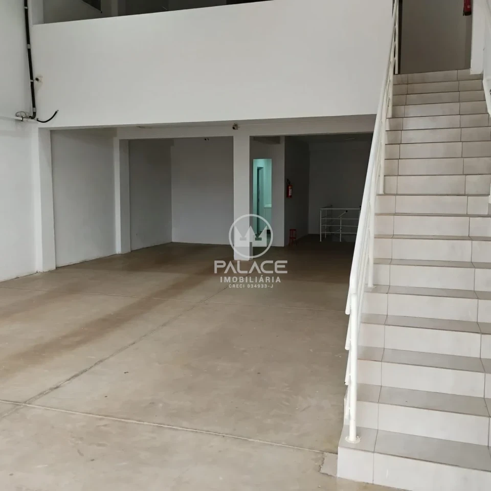 Barracão disponivel para locação