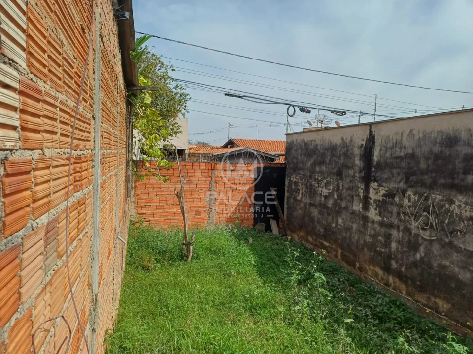 LINDA CASA A VENDA , NA RUA BARRA BONITA,  BAIRRO SANTA TEREZINHA