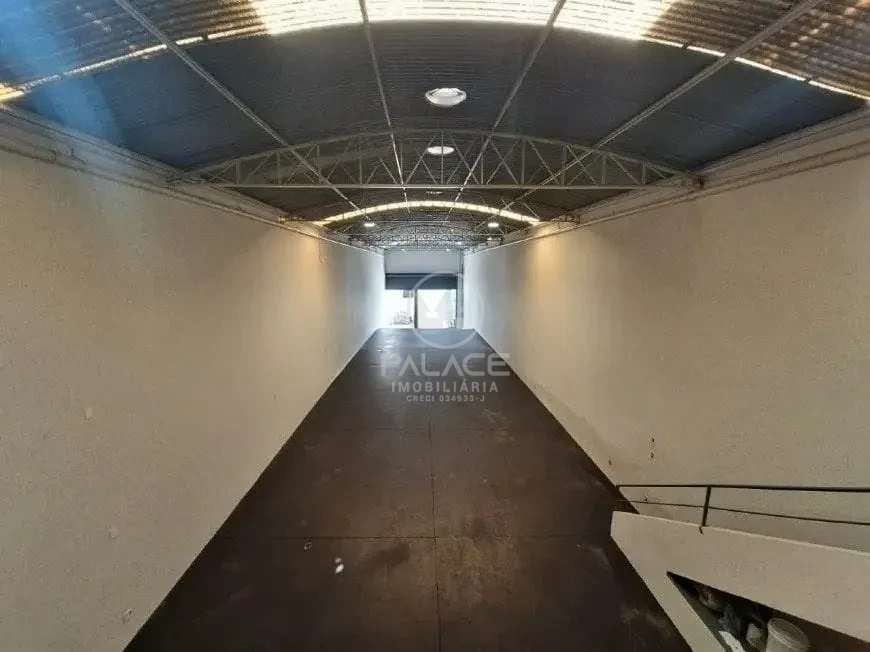 Barracão disponivel para locação
