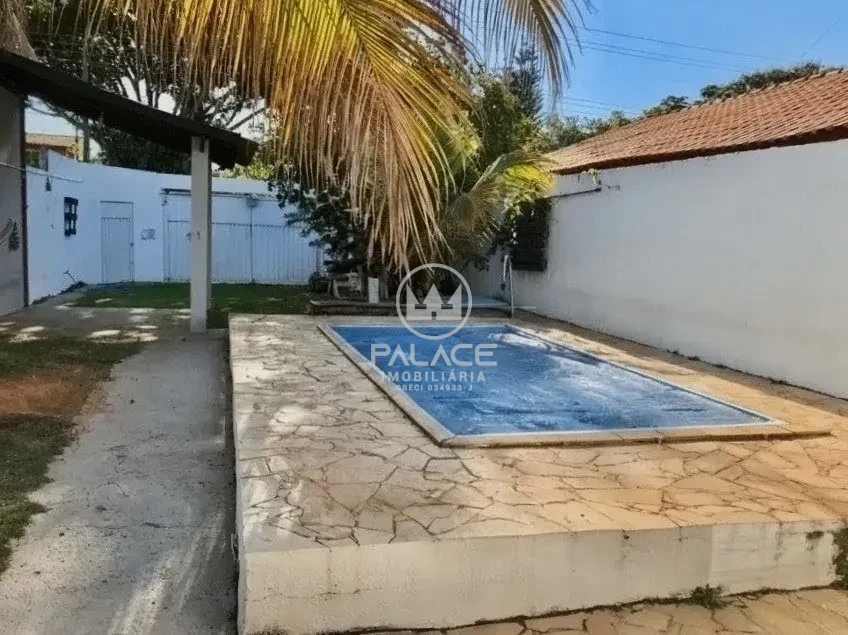 Edicula disponivel para locação