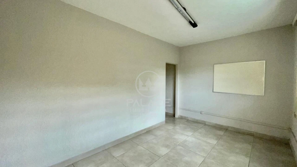 Imagens do imóveis Barracão para alugar, 500m² por RS 3.500,00-mês - Estância Lago Azul (Ártemis) - Piracicaba-SP