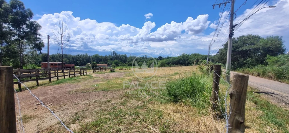 Excelente área para indústrias e transportadoras de grande porte