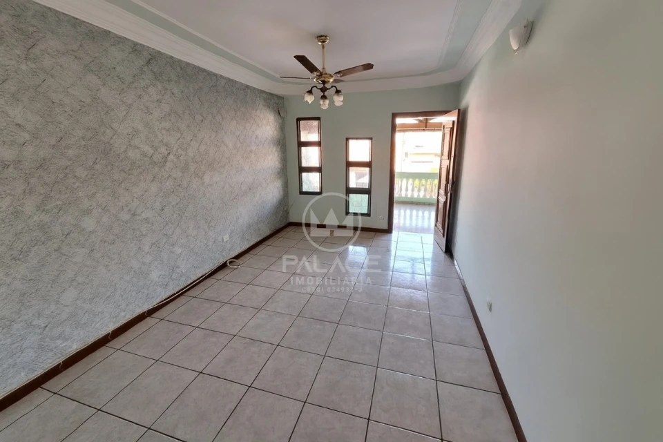 CASA / SOBRADO / VENDA / LOCACAO / POMPEIA - 3 QUARTOS