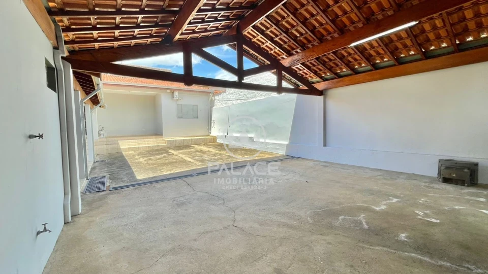 CASA PARA ALUGUEL 3 QUARTOS, 2 SUITES, 6 VAGAS , JARDIM JUPIÁ - PIRACICABA