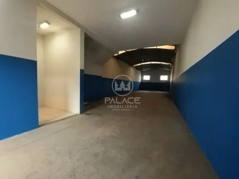 Barracão disponivel para locação
