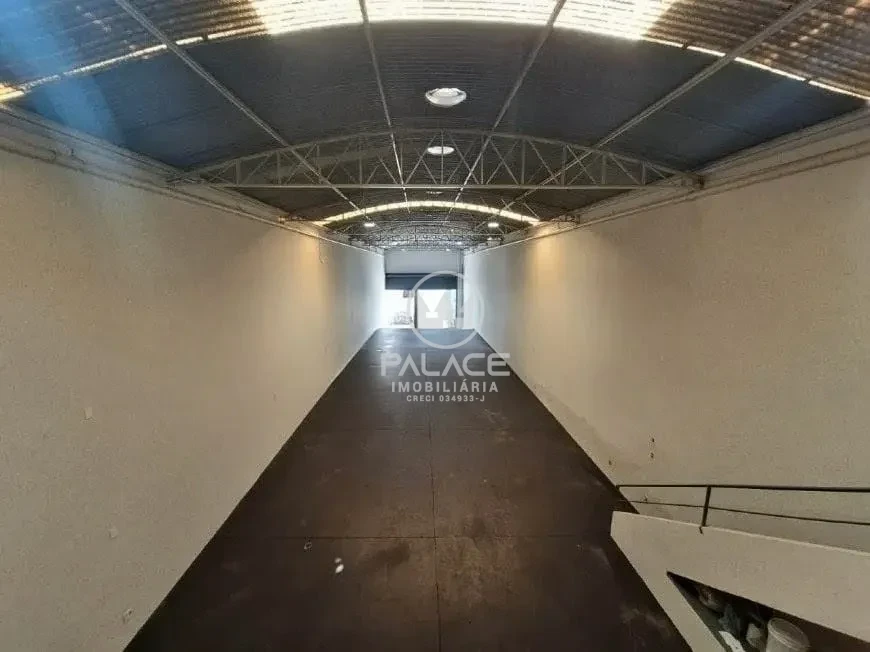Barracão disponivel para locação