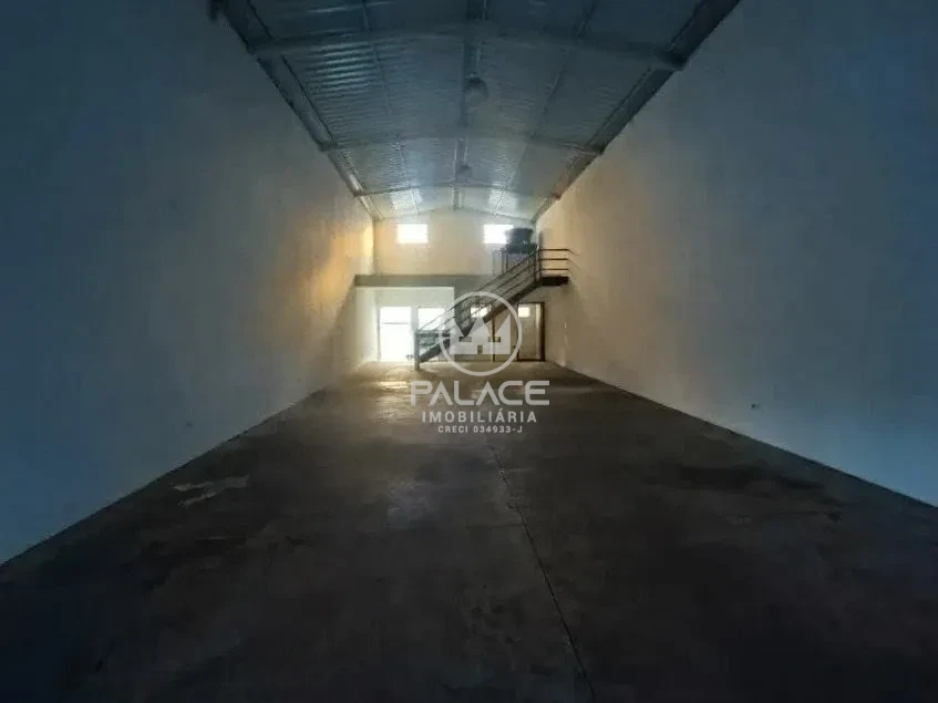 Barracão disponivel para locação