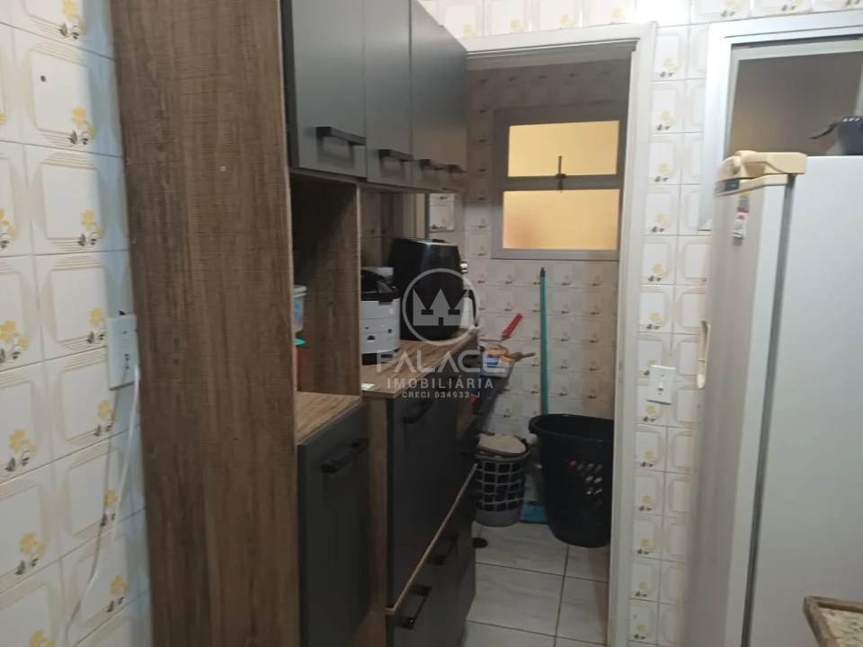 APARTAMENTO A VENDA NO EDIFICIO VERSALHES