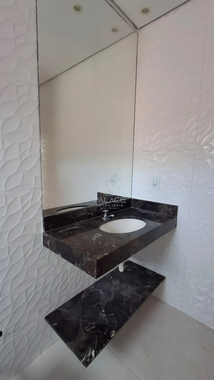 Casa com piscina à venda no bairro Balbo, Piracicaba