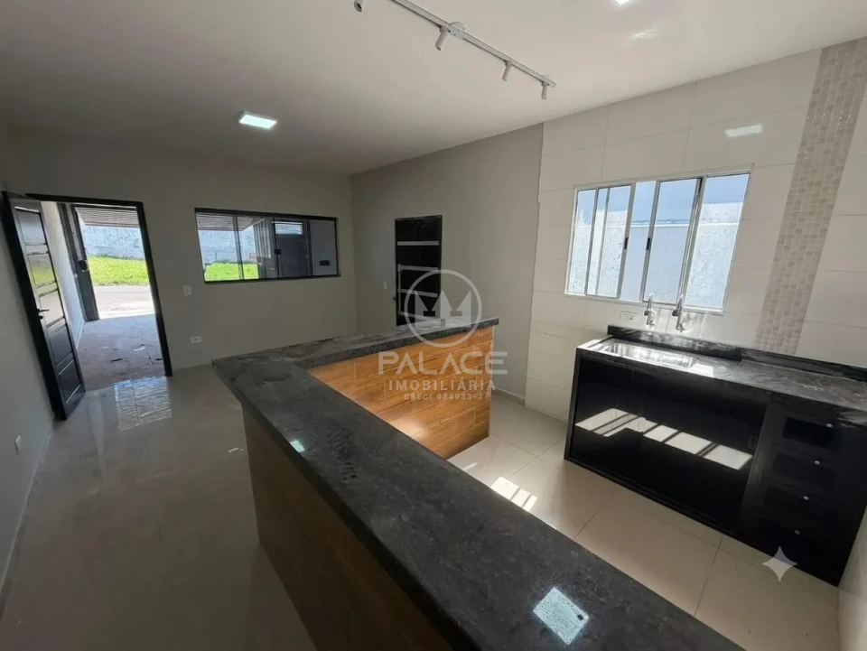 CASA PARA LOCAÇÃO / 2 QUARTOS / 1 SUITE / 2 VAGAS GARAGEM