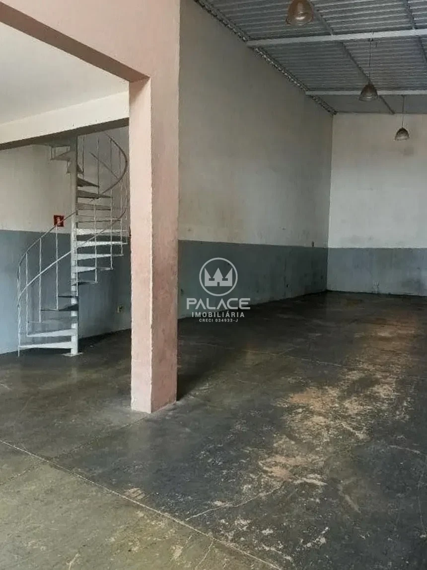 Barracão disponivel para locação