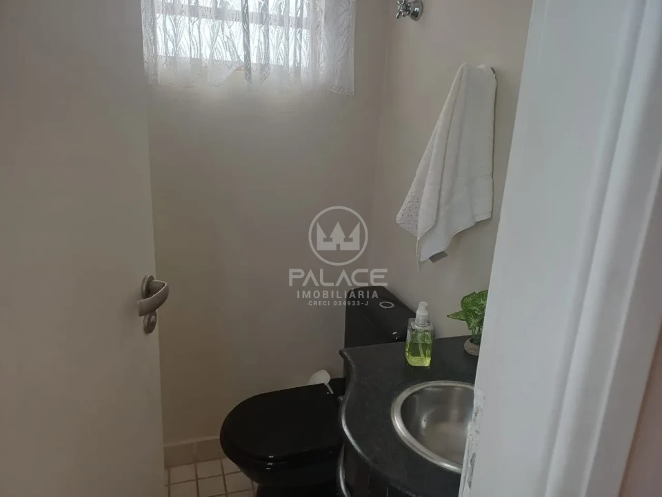 CASA A VENDA NO BAIRRO CASTELINHO