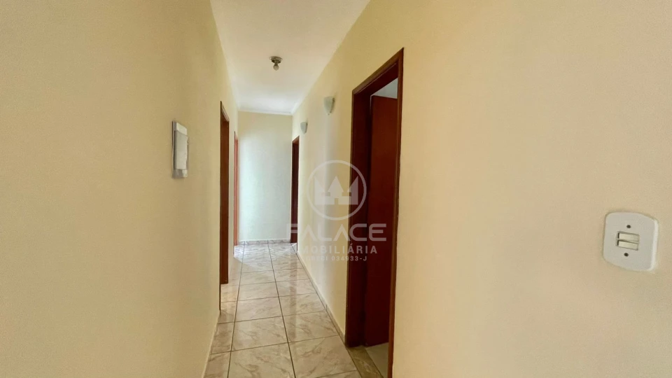 CASA/ 3 QUARTOS / CHURRASQUEIRA / EDICULA / CRUZ CAIADA / PQ SAO JORGE