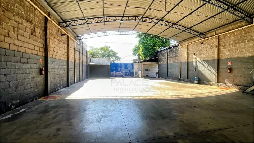 Barracão disponivel para locação
