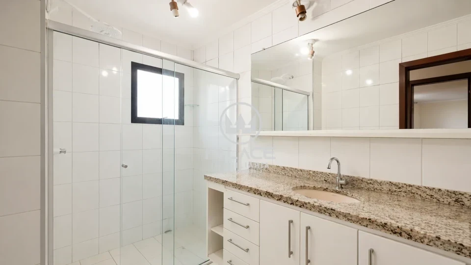 Apto á Venda no Edifício Saint Germain