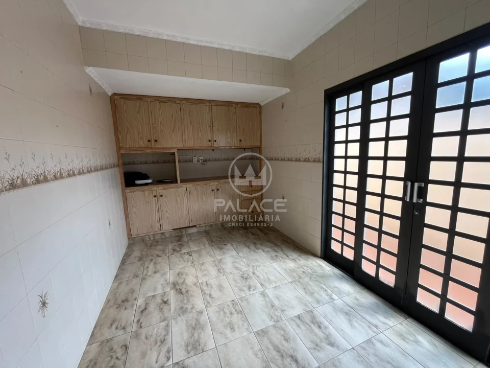 CASA COM PISCINA PARA LOCAÇÃO NO CENTRO DE PIRACICABA