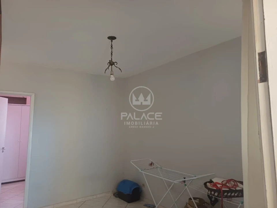 APARTAMENTO A VENDA NO EDIFICIO VERSALHES