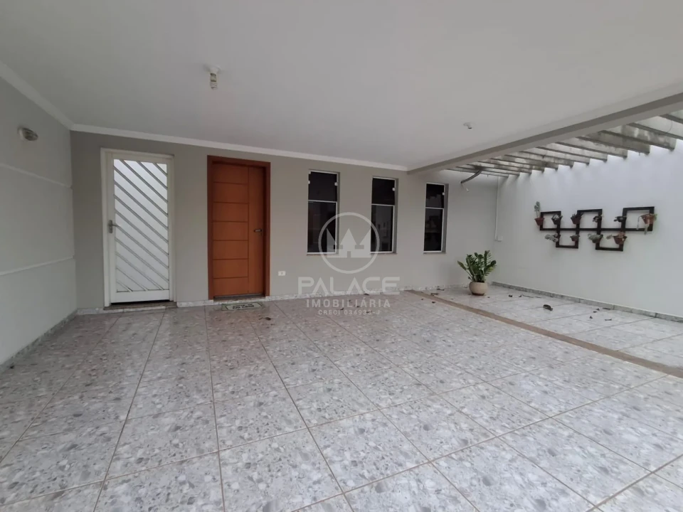 Casa térrea com 3 suítes no Recanto Piracicamirim, Piracicaba, SP.