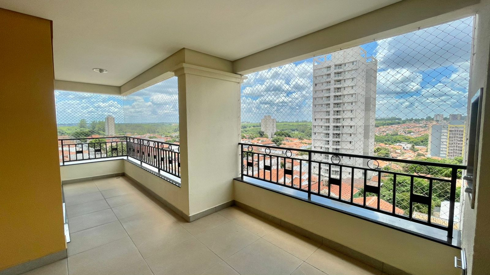 APARTAMENTO PRA LOCAÇÃO EDIFICIO IMPERIEALLE / 129m² / 3 SUITES / AREA GOURMET