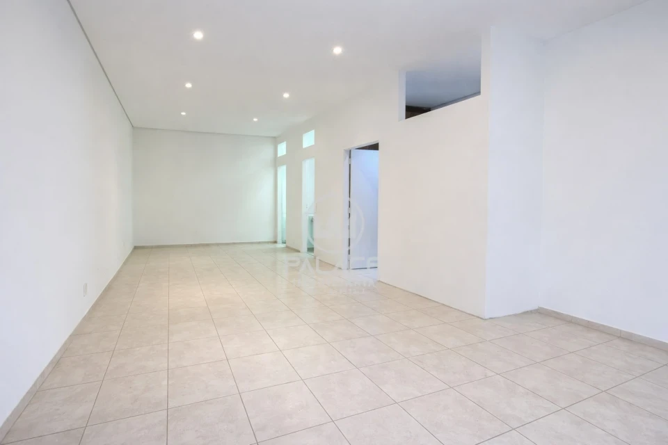 PONTO COMERCIAL / ALEMÃES