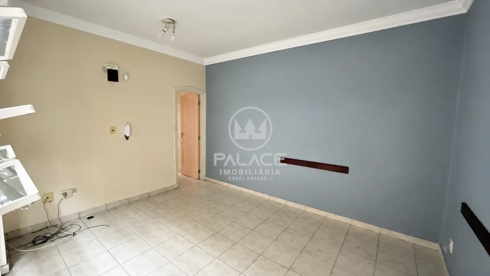 CASA PARA LOCAÇÃO OU VENDA NO CENTRO DE PIRACICABA COM 2QUARTOS 100M² - Foto 1