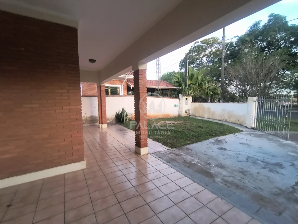 Casa à Venda  em Águas de São Pedro