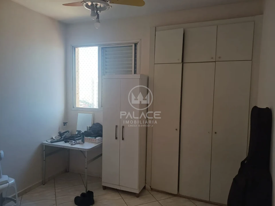 APARTAMENTO A VENDA NO EDIFICIO VERSALHES