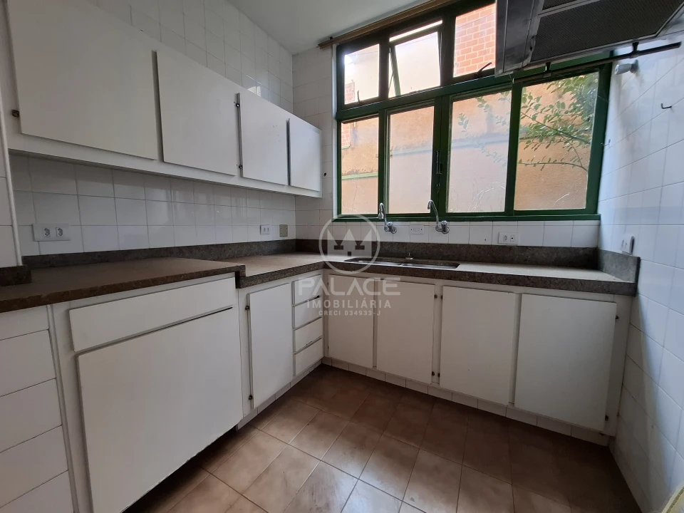 Linda Casa no Bairro São Dimas/Clube de Campo