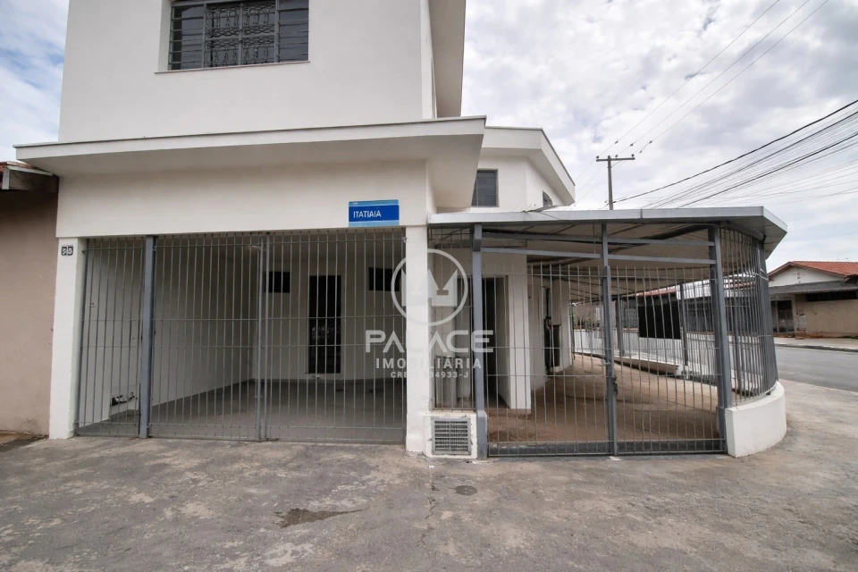 CASA 3 QUARTOS / MONTE LIBANO