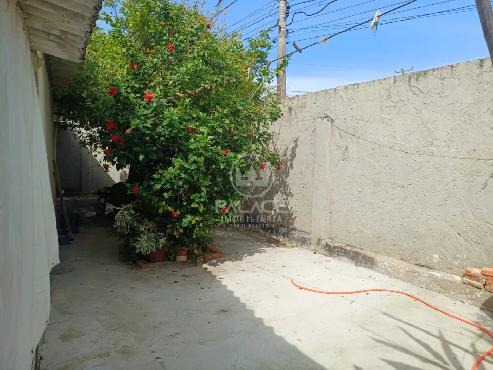 LINDA CASA A VENDA , NA RUA BARRA BONITA,  BAIRRO SANTA TEREZINHA