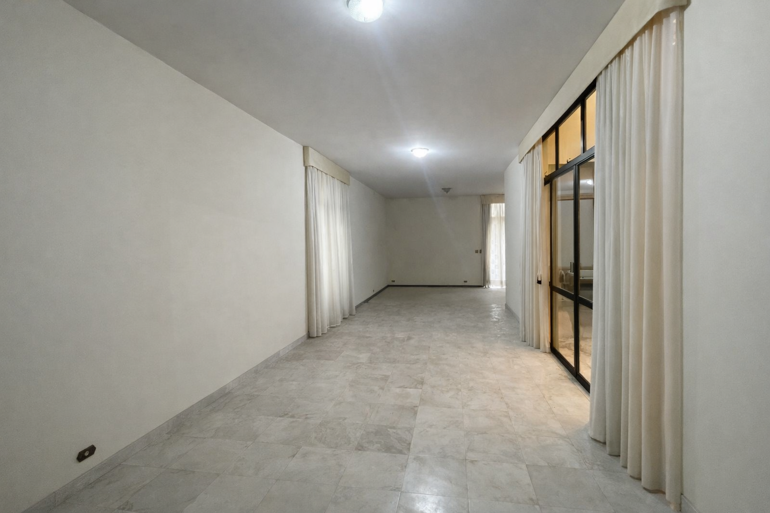 CASA / COMERCIAL / RESIDENCIAL / LOCACAO / CENTRO