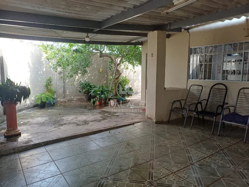 LINDA CASA A VENDA , NA RUA BARRA BONITA,  BAIRRO SANTA TEREZINHA