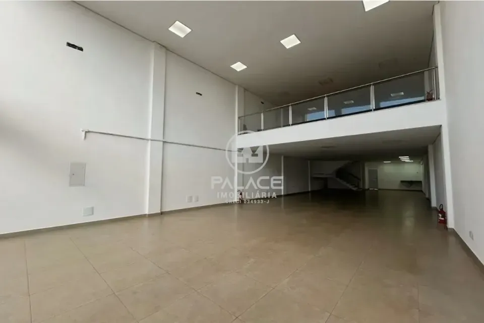Barracão disponivel para locação