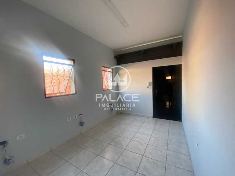 Imagens do imóveis casa com salao comercial no parque primeiro de maio