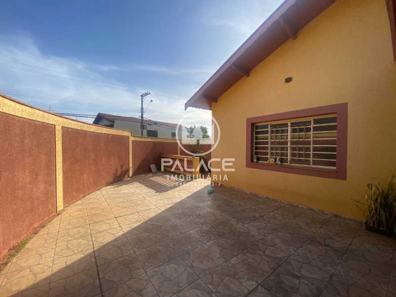 Imagens do imóveis casa com salao comercial no parque primeiro de maio