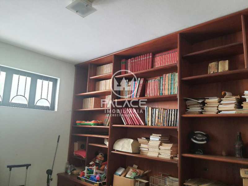 Imagens do imóveis Casa de rua -  / Residencial / Centro