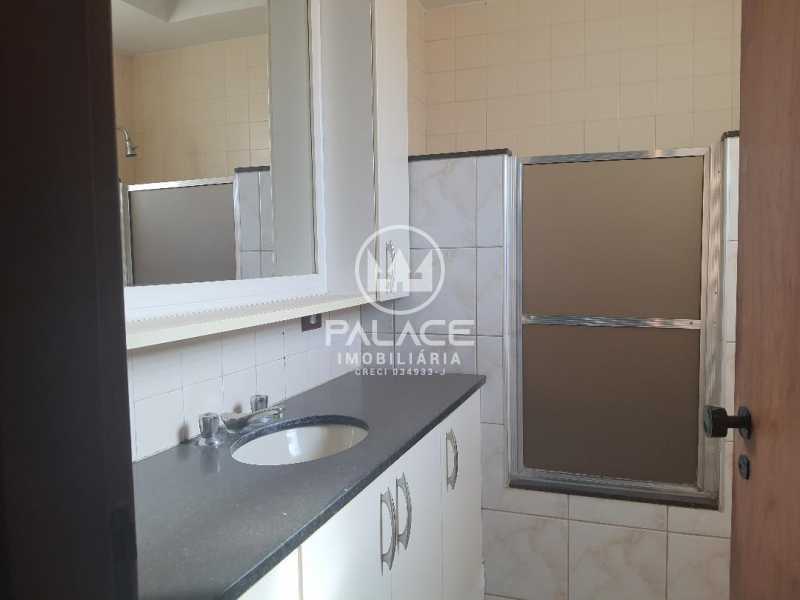 Imagens do imóveis Casa de rua -  / Residencial / Centro