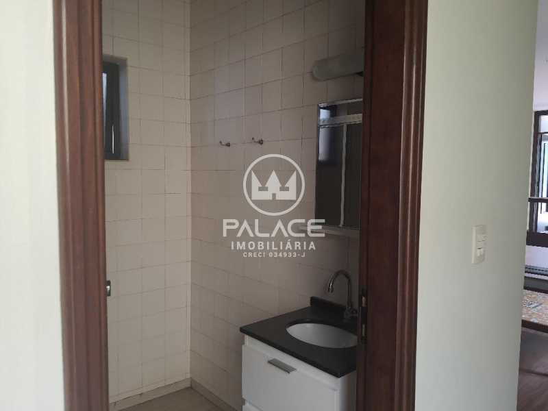 Imagens do imóveis Casa de rua -  / Residencial / Centro