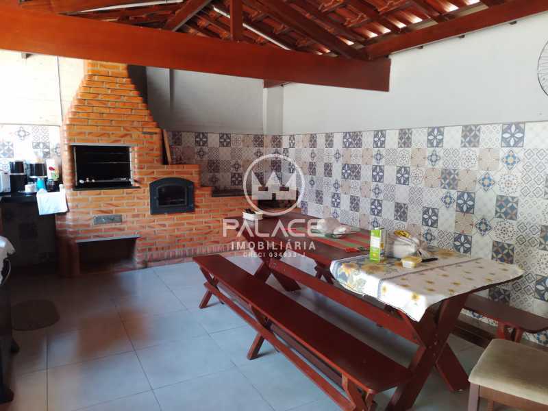 Imagens do imóveis Casa a venda no centro de Artêmis, Piracicaba, SP. 5 dormitórios, 6 vagas, 853m².