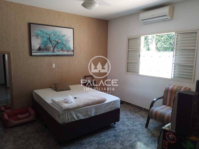 Imagens do imóveis Casa a venda no centro de Artêmis, Piracicaba, SP. 5 dormitórios, 6 vagas, 853m².