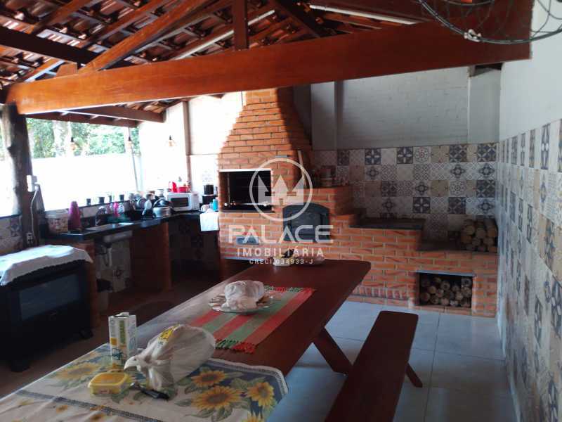 Imagens do imóveis Casa a venda no centro de Artêmis, Piracicaba, SP. 5 dormitórios, 6 vagas, 853m².