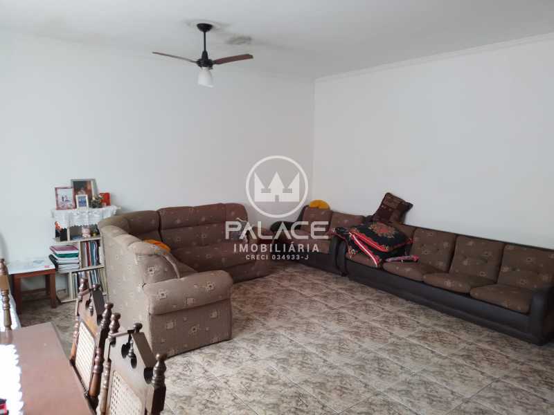 Imagens do imóveis Casa a venda no centro de Artêmis, Piracicaba, SP. 5 dormitórios, 6 vagas, 853m².